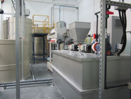 點擊查看詳細信息<br>標(biāo)題：化工廢水處理設(shè)備 閱讀次數(shù)：2734